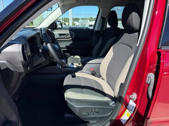 Used 2025 Red Ford Big Bend image 11