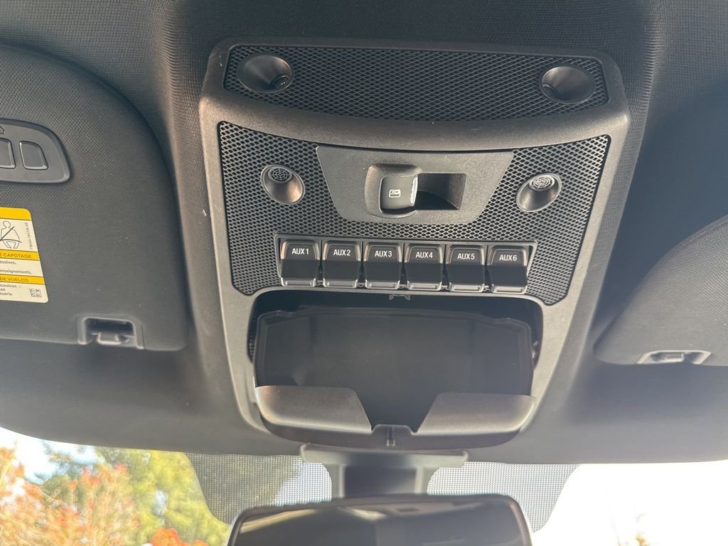 Used 2019 Silver Ford Platinum image 23