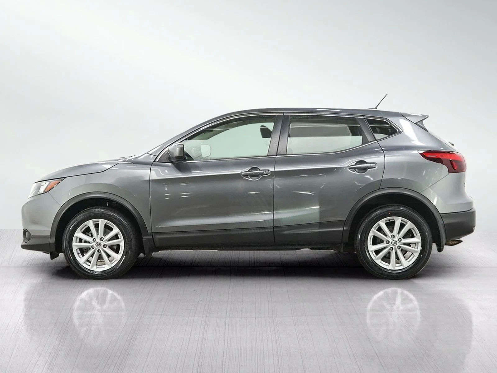 Used 2018 Nissan Rogue Sport S with VIN JN1BJ1CR3JW281461 for sale in Minneapolis, Minnesota