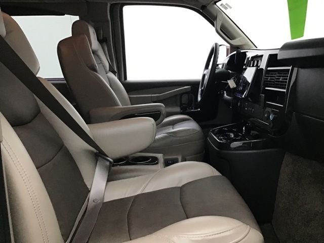 Used 2023 Red Chevrolet Explorer Limited SE image 40