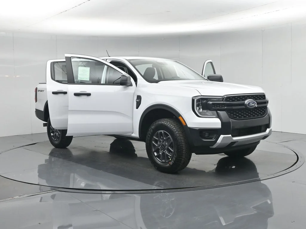 New 2026 Oxford White Ford XLT image 30