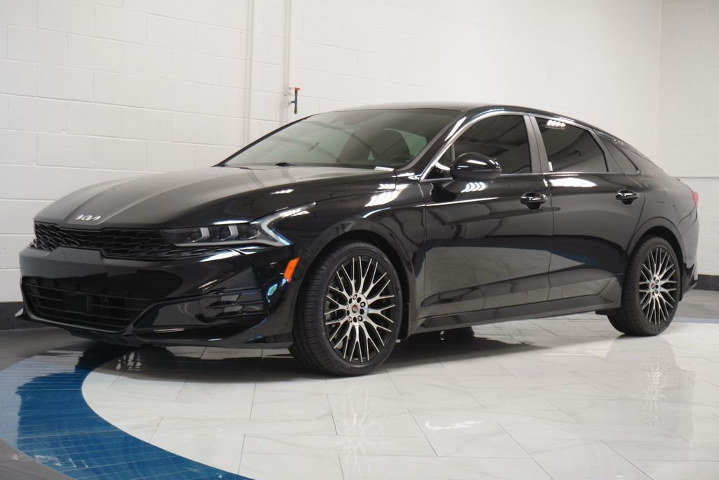 Used 2023 Black Kia GT-Line image 4