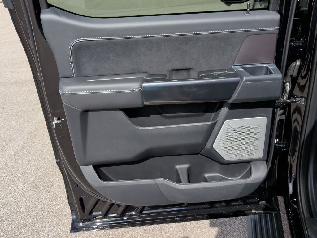 New 2026 Agate Black Metallic Ford Platinum® image 40
