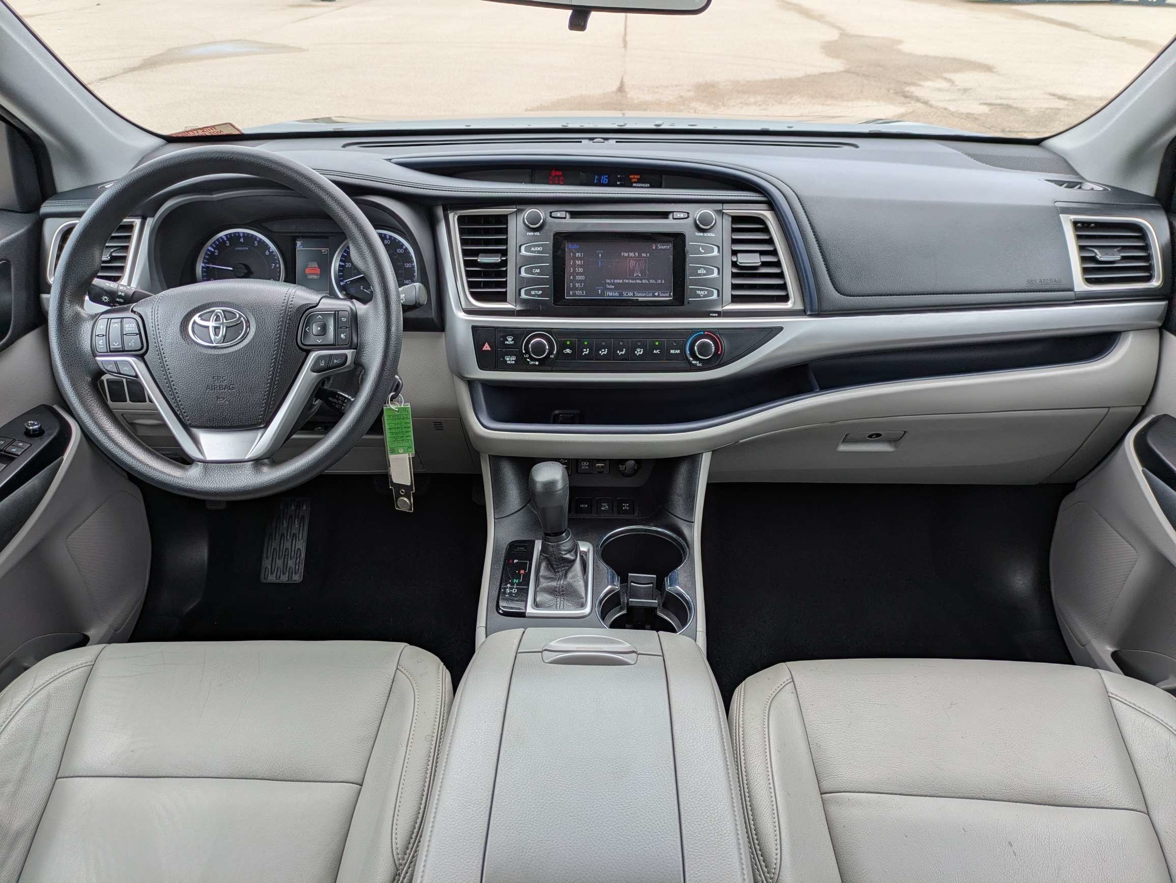 Used 2019 Alumina Jade Metallic Toyota LE image 16
