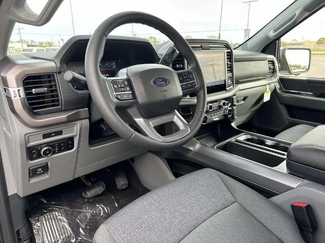 New 2026 Carbonized Gray Metallic Ford XLT image 21