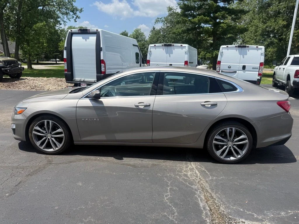Used 2024 Gray Chevrolet LT image 6
