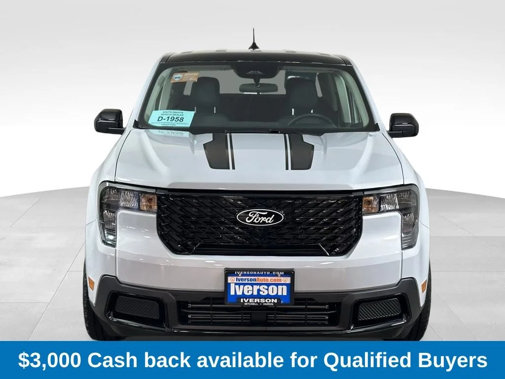 New 2025 Space White Metallic Ford XLT image 2