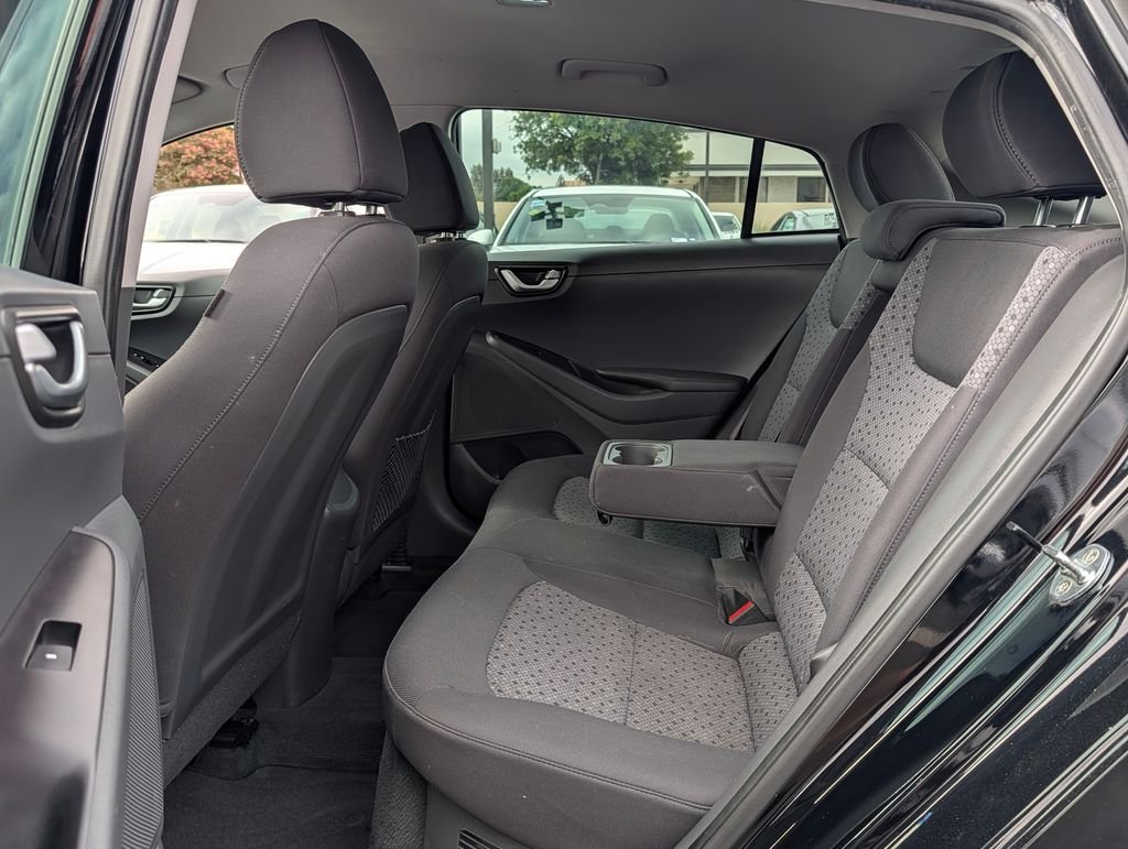 2017 Hyundai Ioniq SEL - Photo 12