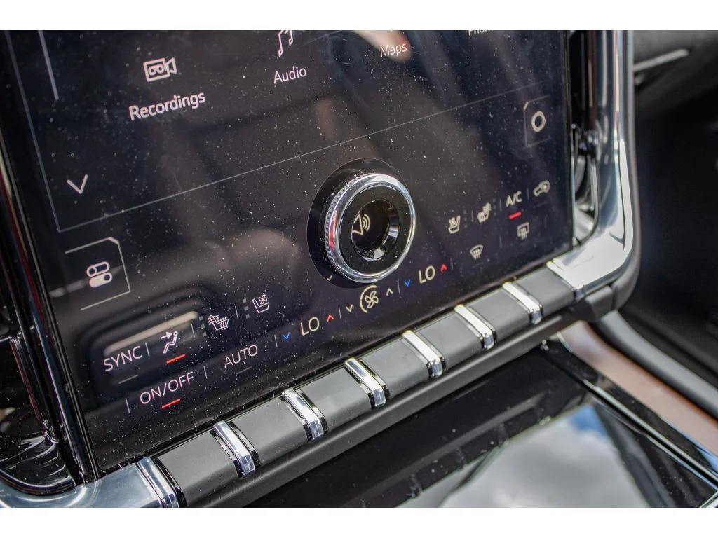 2026 GMC Yukon Denali - Photo 53