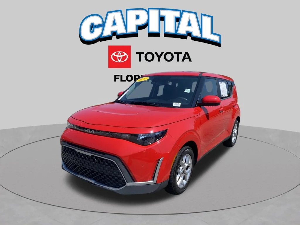 Used 2023 Red Kia LX image 2