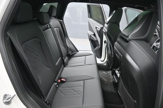Used 2025 White BMW M50 xDrive image 29