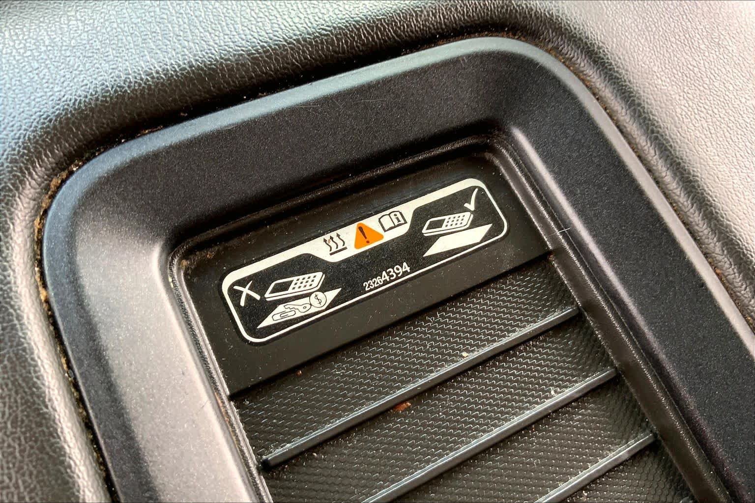 Used 2018 Black Chevrolet Premier image 33