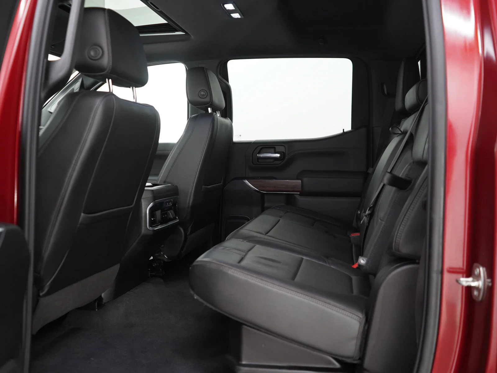 Used 2019 Maroon Chevrolet High Country image 17