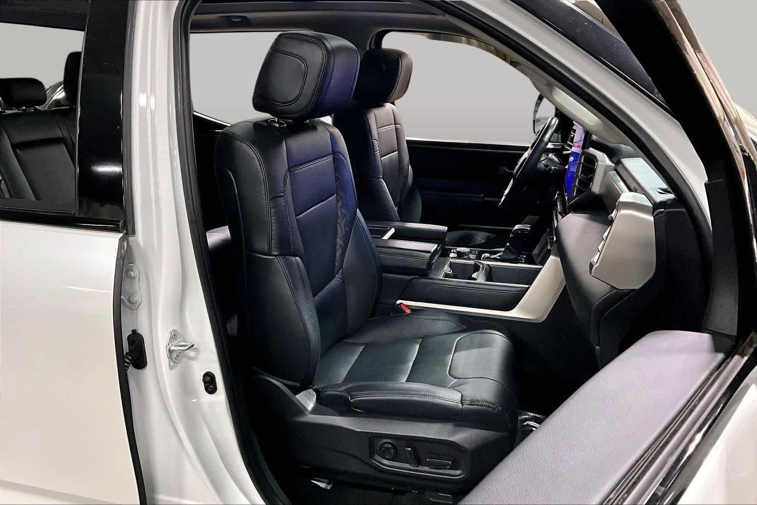 Used 2023 Wind Chill Pearl Toyota Limited image 9