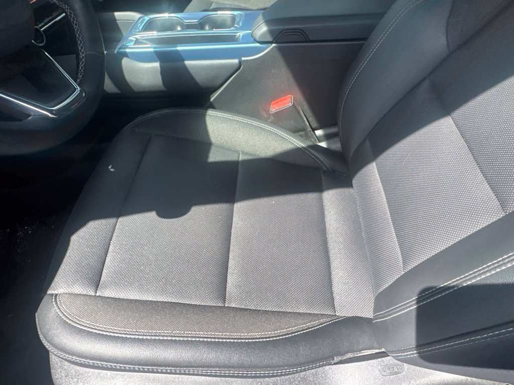 2024 Chevrolet Equinox EV LT - Photo 11