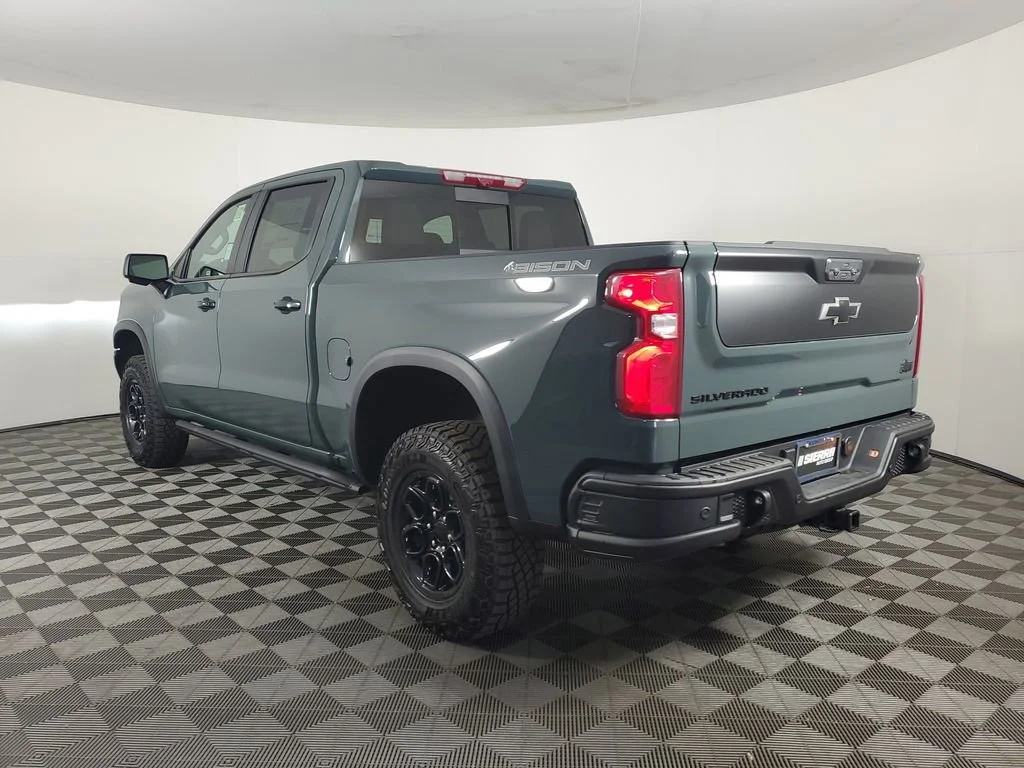 2026 Chevrolet Silverado 1500 ZR2 - Photo 6