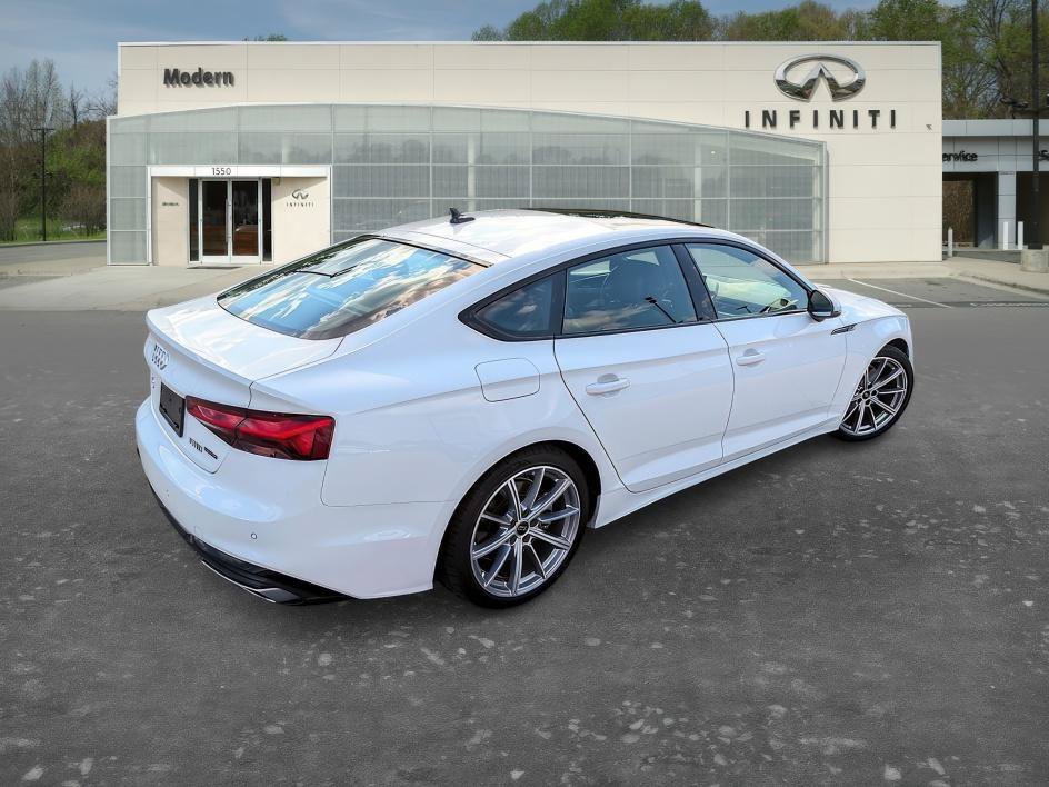 Used 2025 Arkona White Audi S line Premium image 4