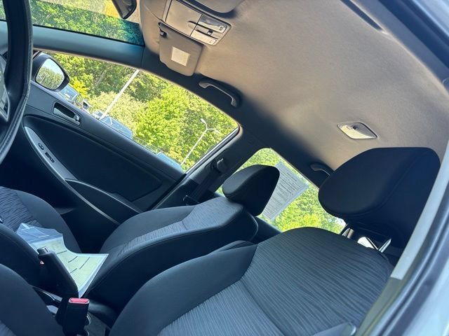 Used 2016 Ironman Silver Metallic Hyundai SE image 16