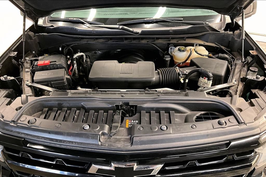 Used 2022 BLACK Chevrolet LT Trail Boss image 9