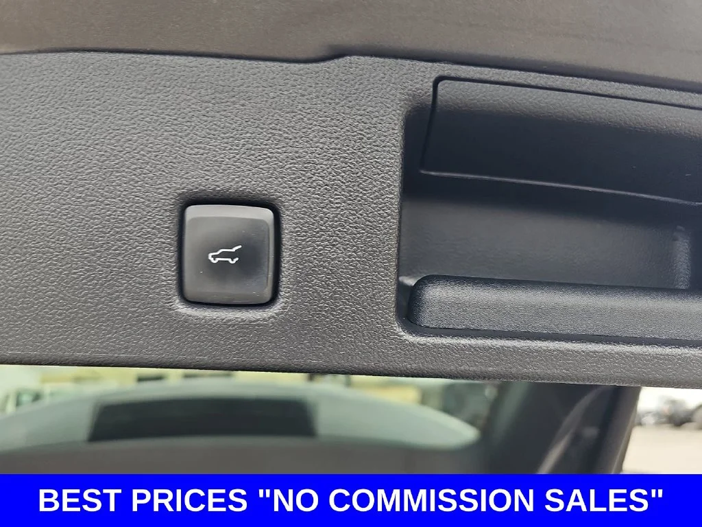 Used 2025 Gray Ford Base image 13