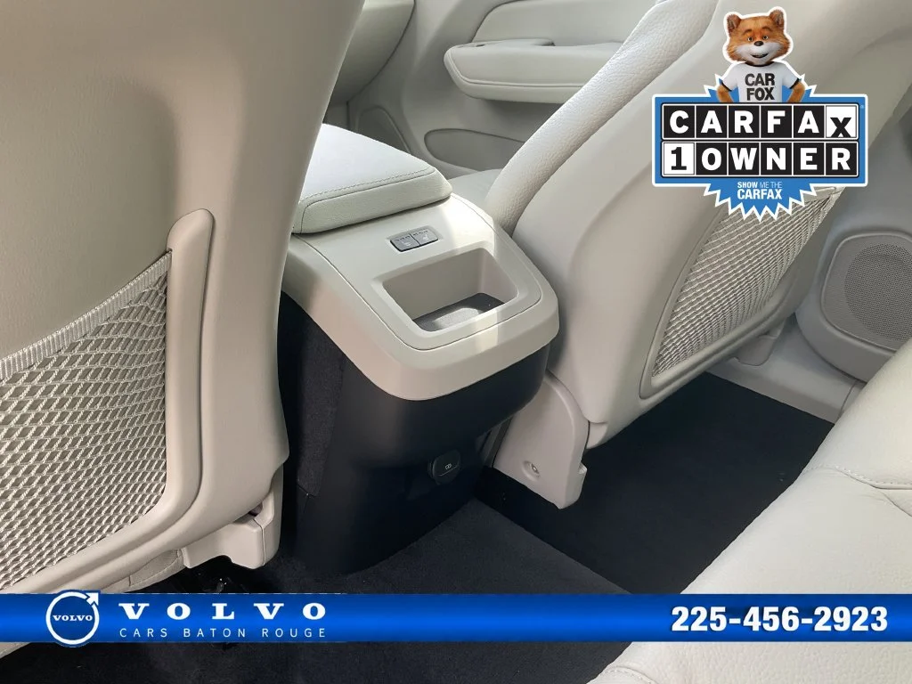 Certified Used 2024 White Volvo B5 Plus Dark Theme image 23