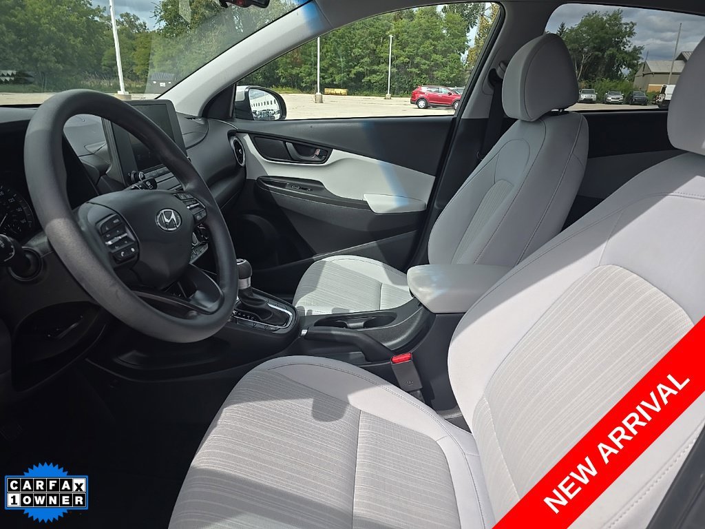 Used 2023 Silver Hyundai SEL image 5