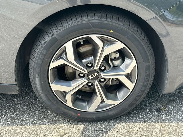 Used 2021 Gray Kia LXS image 12