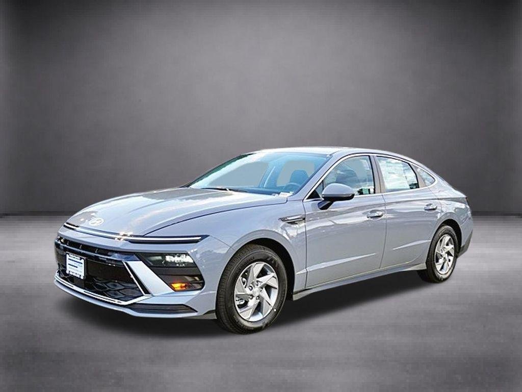 New 2026 Blue Hyundai SE image 10