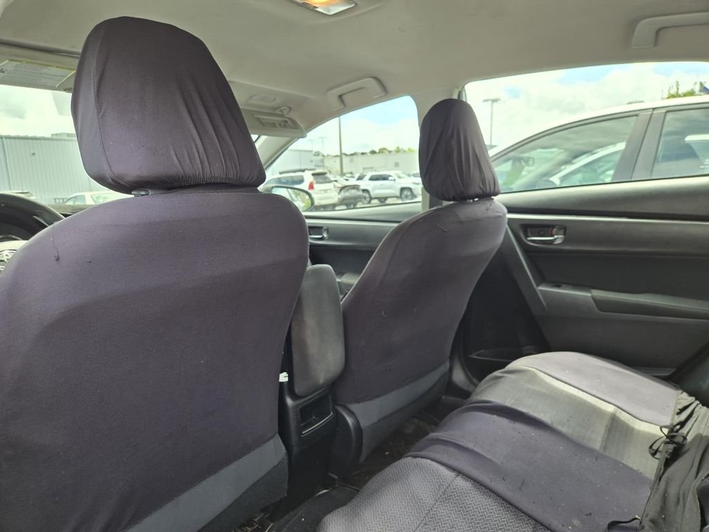 Used 2018 Silver Toyota LE image 4
