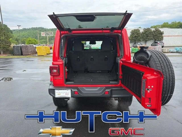 Used 2025 Red Jeep 4-Door Sahara 4x4 image 18