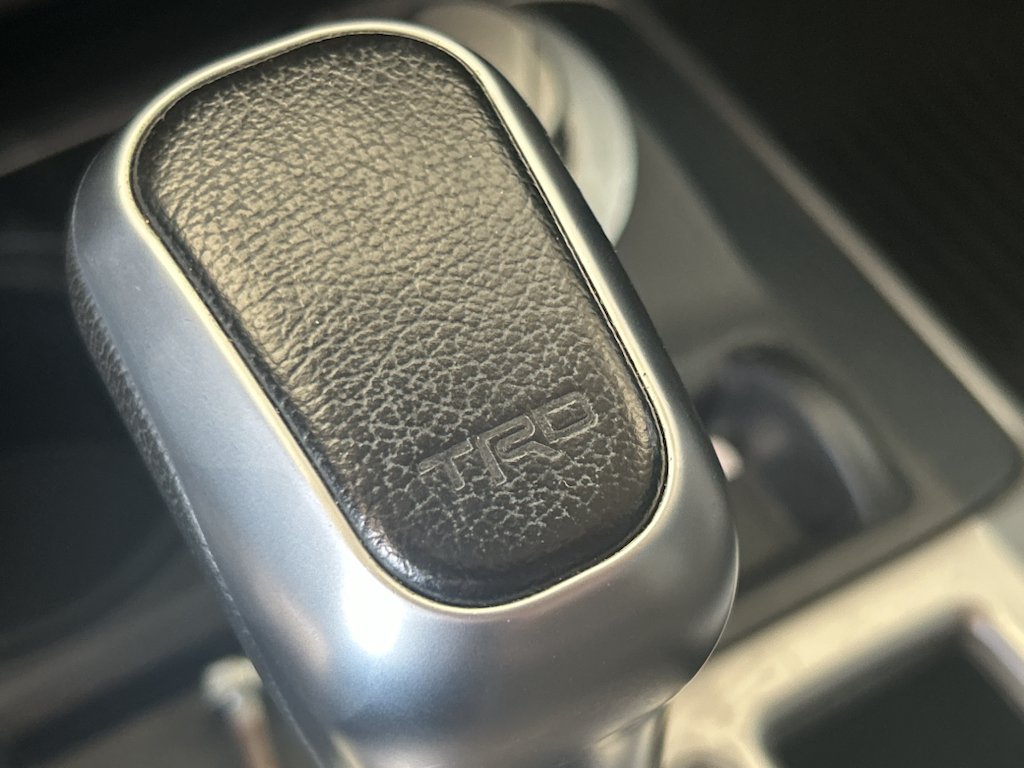 Used 2015 Magnetic Gray Metallic Toyota SR5 image 26