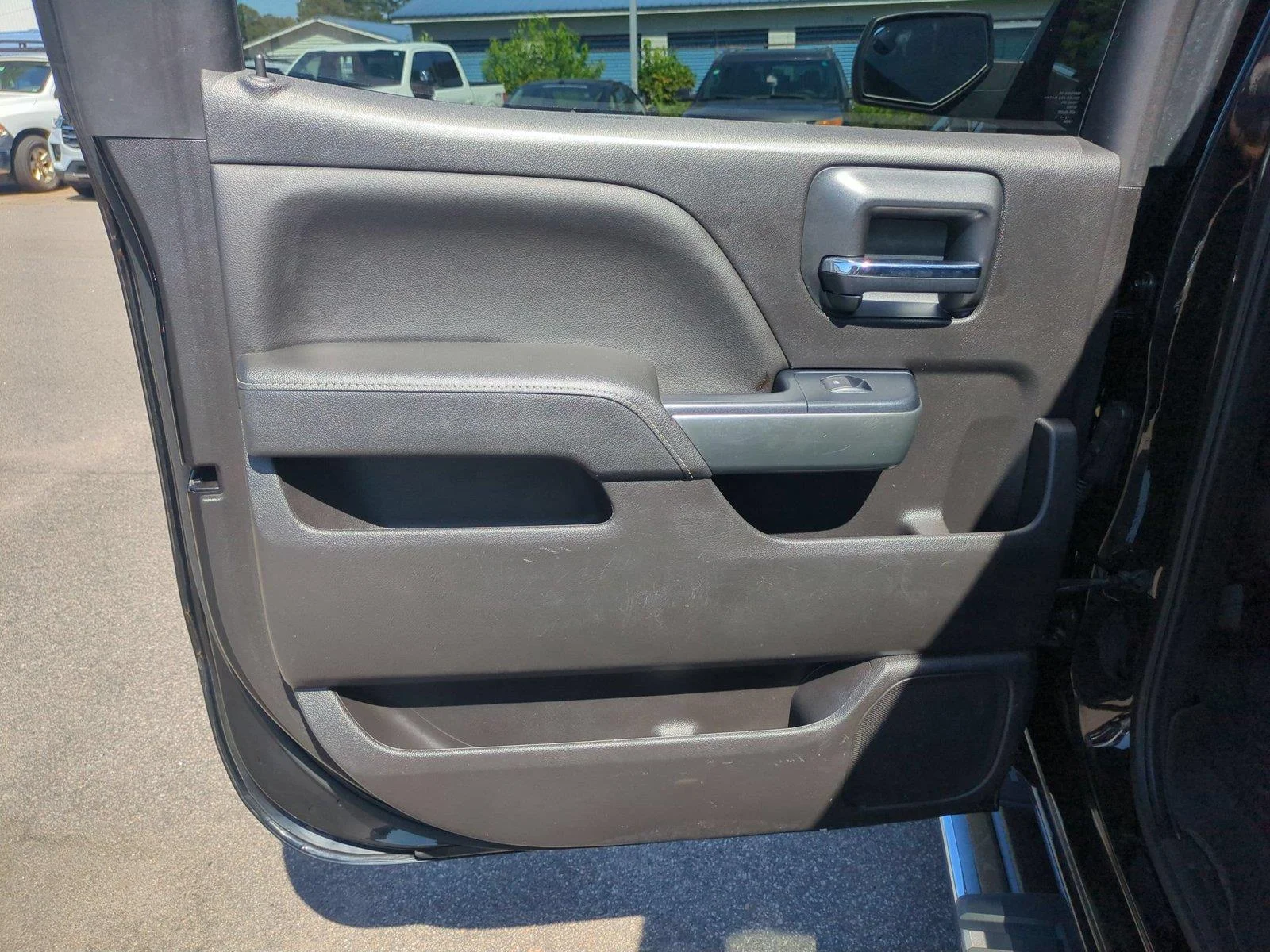 Used 2018 Black Chevrolet LT image 29