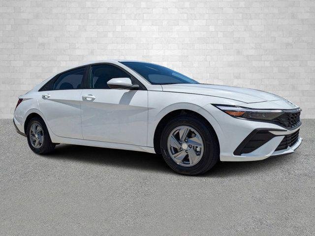 New 2026 Serenity White Hyundai SE image 21