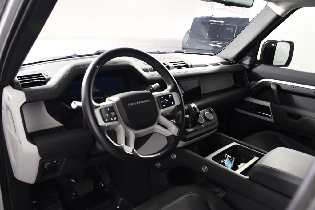 Used 2020 Indus Silver Metallic Land Rover First Edition image 12