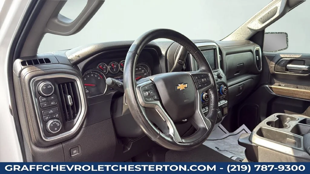 Used 2020 SUMMIT WHITE Chevrolet LT image 35