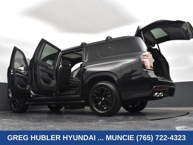 Used 2022 Black Chevrolet Z71 image 42