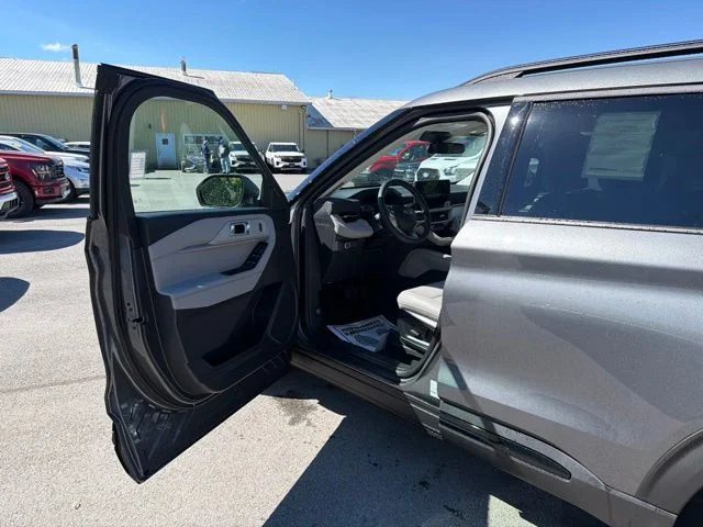 Used 2026 Carbonized Gray Metallic Ford Active image 20