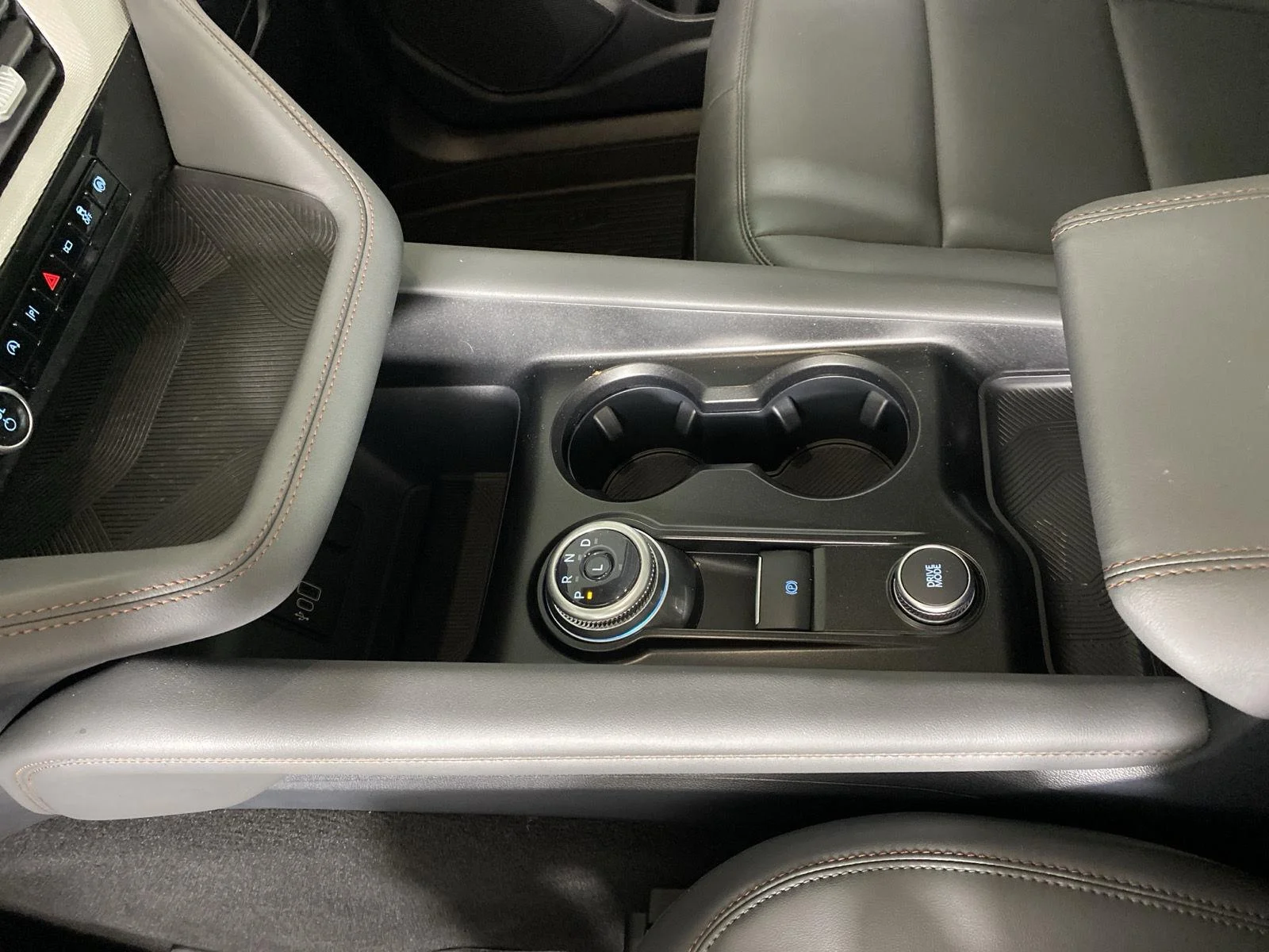 New 2026 Agate Black Metallic Ford Active image 22