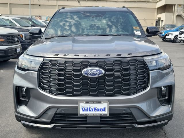 New 2026 Carbonized Gray Metallic Ford ST-Line image 24