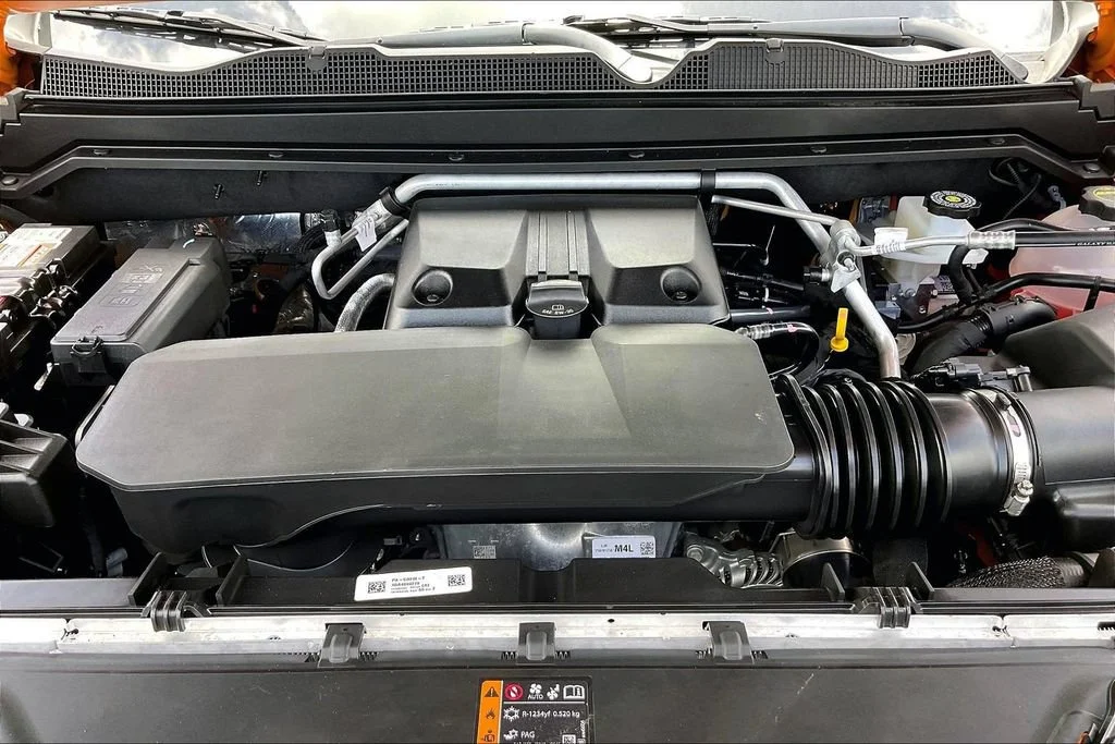 2025 Chevrolet Colorado LT - Photo 9