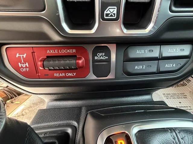 2026 Jeep Wrangler 4-Door Willys - Photo 13