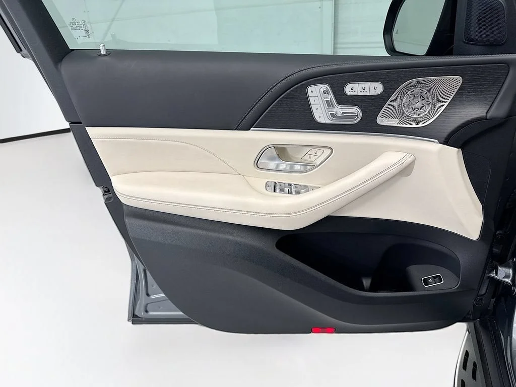 Used 2025 Gray Mercedes-Benz AMG® GLS 63 image 23