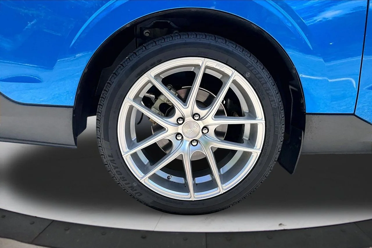 Used 2022 Blue Ford XL image 33