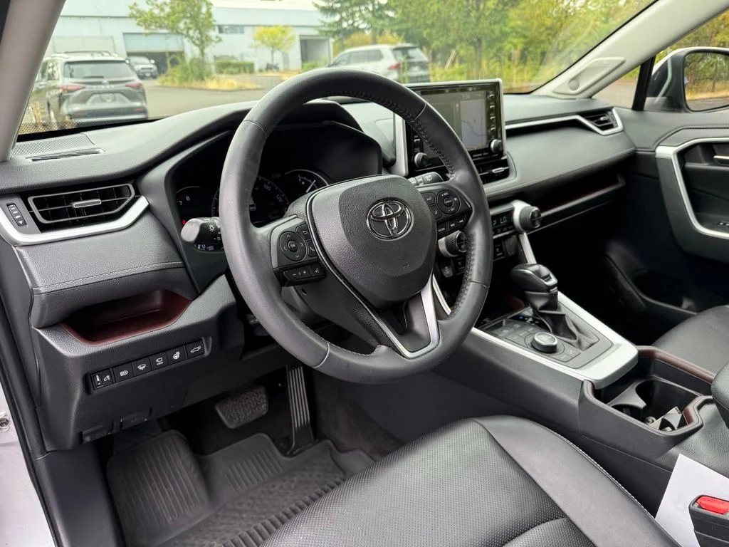 Used 2020 Silver Sky Metallic Toyota Limited image 13