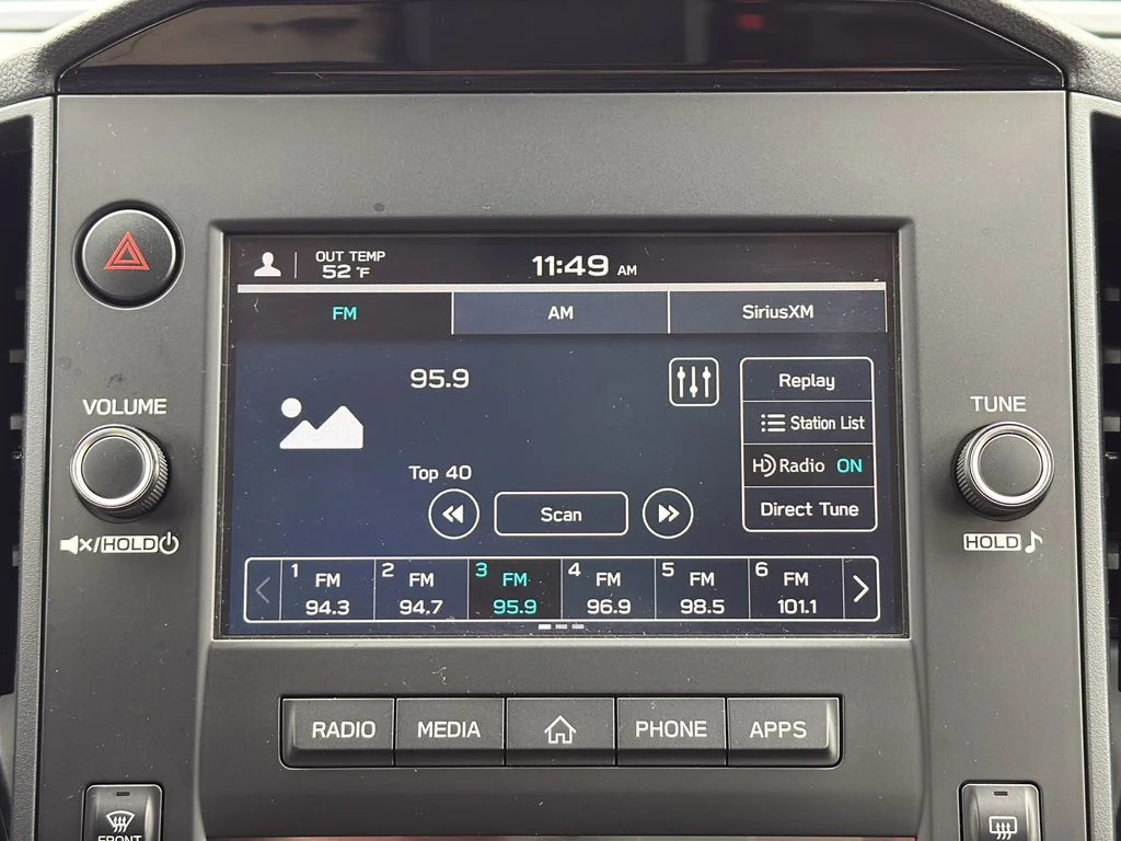 Used 2024 Gray Subaru Base image 20