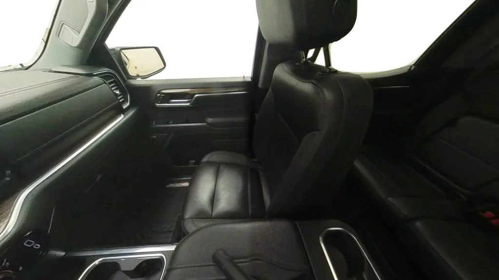 Used 2022 Beige Chevrolet LT Trail Boss image 32
