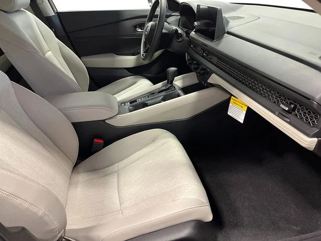 New 2026 Meteorite Gray Metallic Honda SE image 31