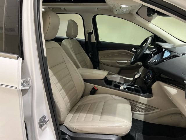 Used 2019 White Ford Titanium image 24