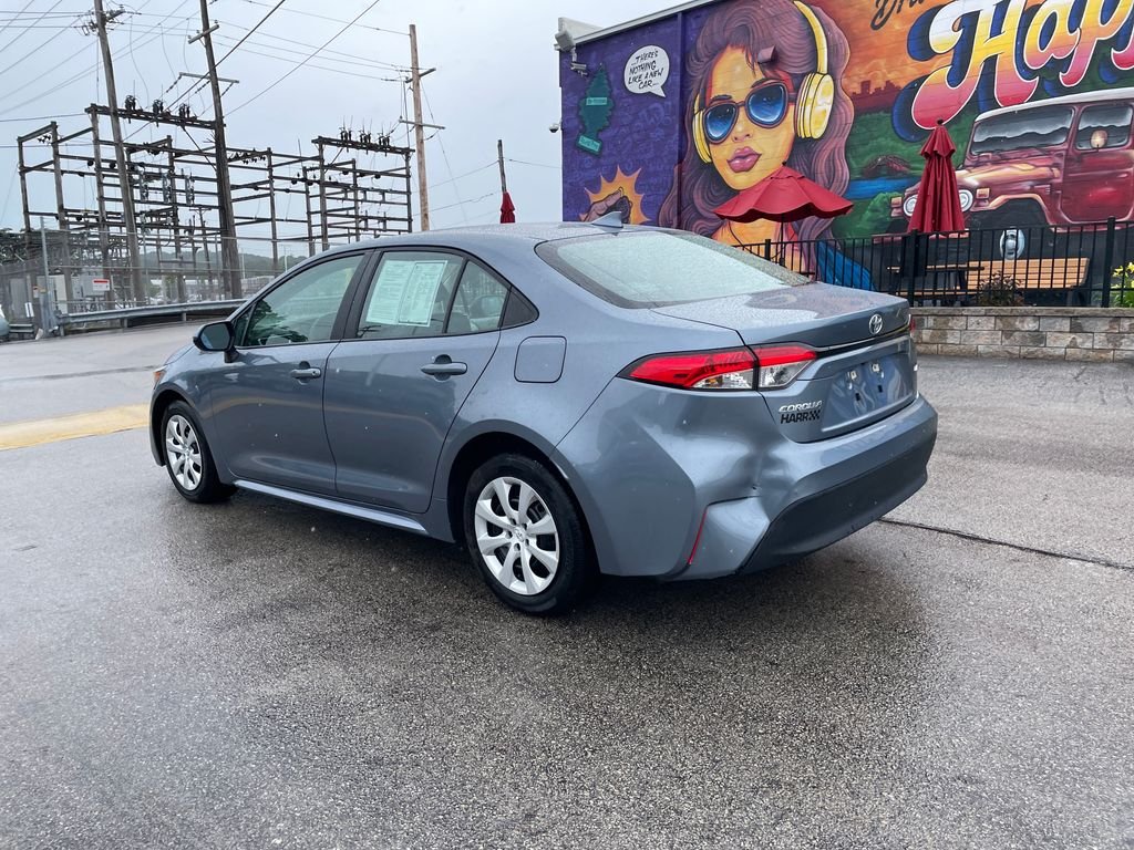 Used 2025 Gray Toyota LE image 3