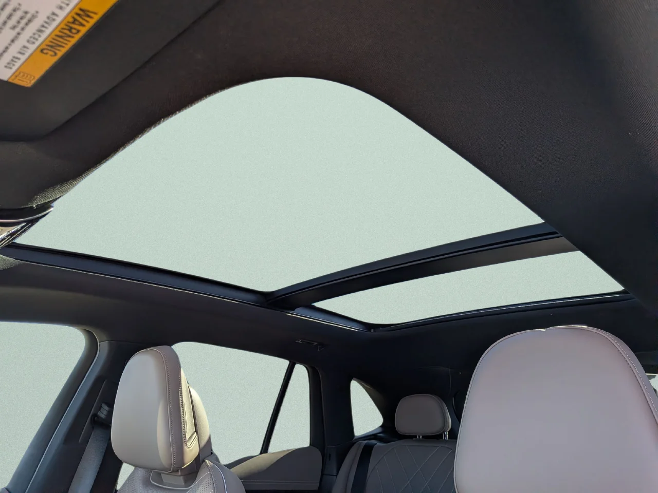 New 2027 Polar White Mercedes-Benz EQE 320+ image 9